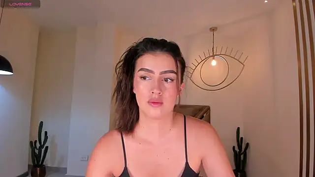 Snapshot of PaulinaSantos_ chatting on 05-03-26, 05:19 PaulinaSantos online show from 05-03-26, 05:19
