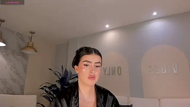 Snapshot of PaulinaSantos_ chatting on 05-23-26, 07:29 PaulinaSantos online show from 05-23-26, 07:29
