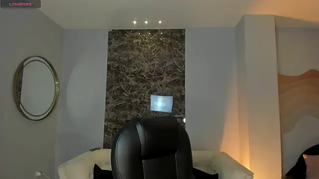 Snapshot of PaulinaSantos_ chatting on 05-27-26, 07:55 PaulinaSantos online show from 05-27-26, 07:55