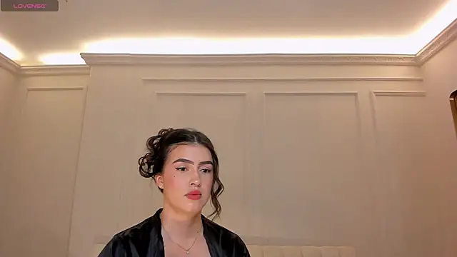Snapshot of PaulinaSantos_ chatting on 06-24-26, 07:24 PaulinaSantos online show from 06-24-26, 07:24