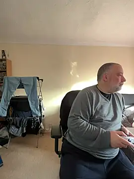 LondonTeffy online show from 12-23-24, 10:10