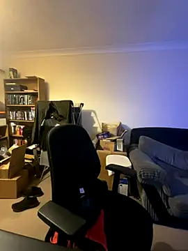 LondonTeffy online show from 11-17-25, 09:31