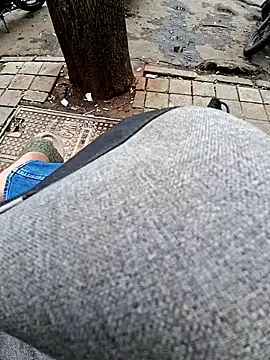 Snapshot of Exhibitionist1508 chatting on 09-12-25, 06:13 Exhibitionist1508 online show from 09-12-25, 06:13