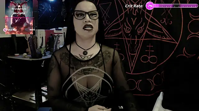 Snapshot of Evil_Queen_666 chatting on 05-03-26, 05:46 Evil Queen 666 online show from 05-03-26, 05:46