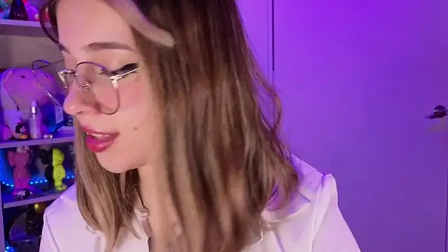 EmilyMiller  online show from 04-06-26, 03:13