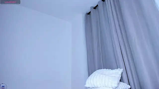 cheryl blossom69 online show from 10-29-25, 11:06