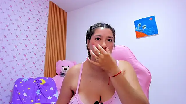 Soyqueen online show from 05-20-26, 04:07