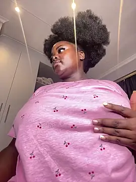 Honeycoco0211 online show from 03-05-26, 07:48