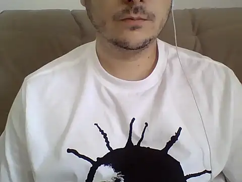 Snapshot of ShiitakeBR chatting on 12-17-24, 08:32 ShiitakeBR online show from 12-17-24, 08:32