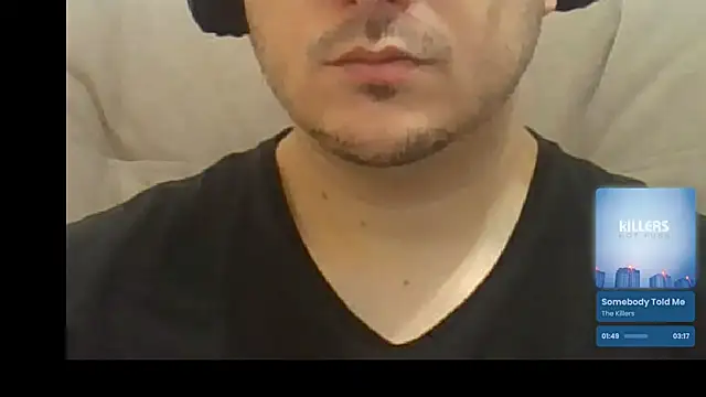 Snapshot of ShiitakeBR chatting on 03-07-25, 04:55 ShiitakeBR online show from 03-07-25, 04:55