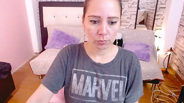 camila delarosa online show from 03-15-26, 12:22