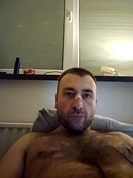 Snapshot of TIGERRR86 chatting on 01-12-25, 03:39 TIGERRR86 online show from 01-12-25, 03:39