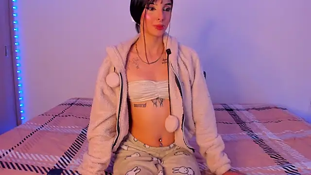 Snapshot of ChloeAddamss chatting on 06-29-26, 04:52 ChloeAddamss online show from 06-29-26, 04:52