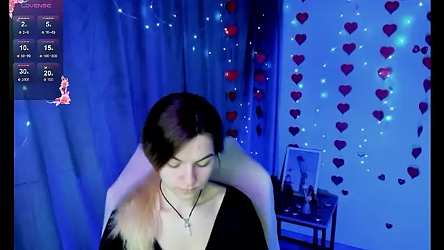 Sweet me  online show from 03-19-26, 06:50