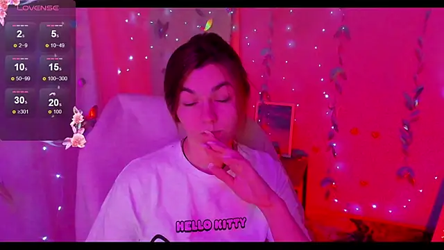 Sweet me  online show from 06-18-26, 05:19