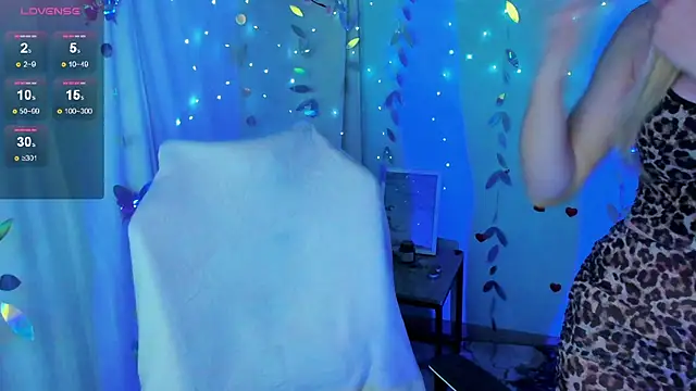 Sweet me  online show from 08-03-26, 06:01