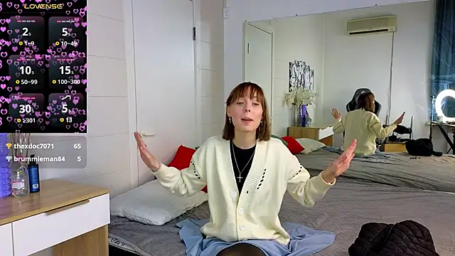 Crayzy Luv online show from 12-14-24, 01:38