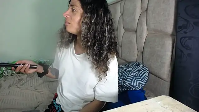 Nadia Monroe online show from 12-04-24, 10:08