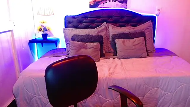 Dominik girl online show from 10-30-25, 09:37