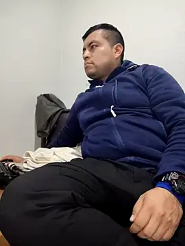 Potro23hotzen online show from 01-03-25, 09:05