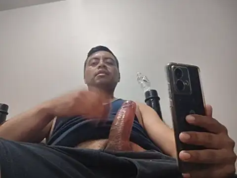 Snapshot of Potro23hotzen chatting on 07-17-26, 04:45 Potro23hotzen online show from 07-17-26, 04:45