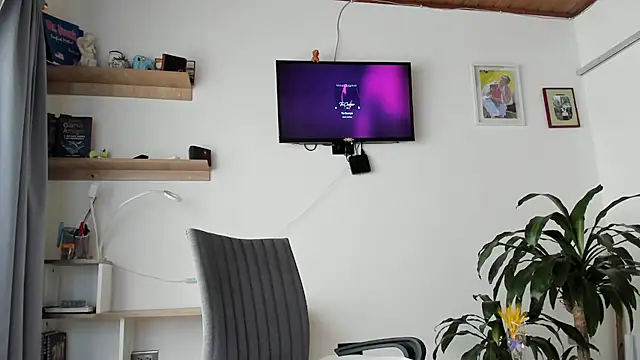 manucute 23  online show from 02-12-26, 03:29