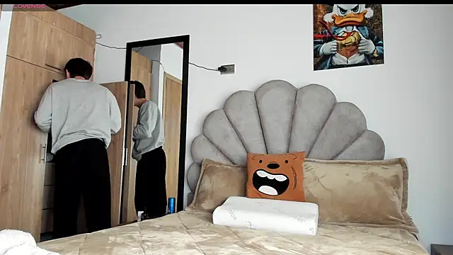 manucute 23  online show from 03-10-26, 03:39