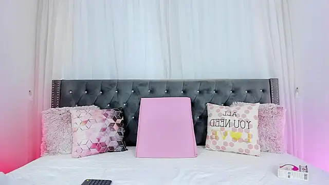 IsabellaJames online show from 02-25-26, 02:37