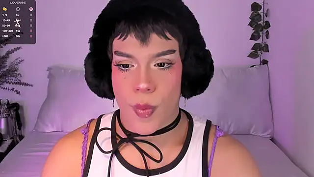 Danigio online show from 11-25-25, 02:44