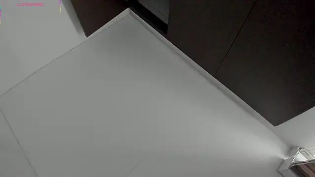 Oriana Guzman online show from 01-05-26, 09:40