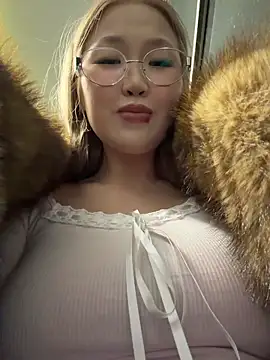 Aiko Yumi online show from 02-20-26, 05:02