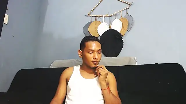 Snapshot of Grandeygruesa1 chatting on 02-13-26, 07:15 Grandeygruesa1 online show from 02-13-26, 07:15