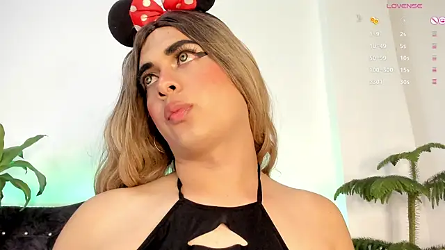 Snapshot of candy_canne__ chatting on 01-08-25, 08:18 candy canne   online show from 01-08-25, 08:18