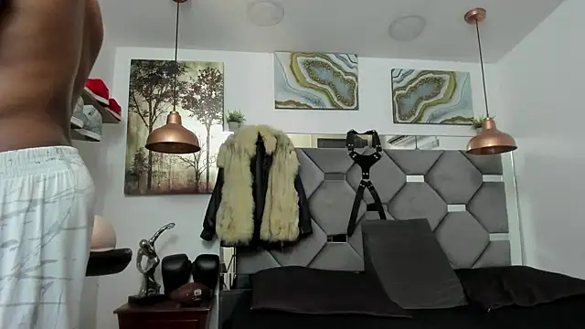 Snapshot of KING_FIT chatting on 01-28-25, 11:17 KING FIT online show from 01-28-25, 11:17