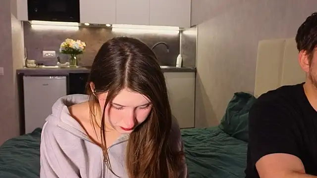 Snapshot of sasaykyra chatting on 02-14-25, 08:37 sasaykyra online show from 02-14-25, 08:37