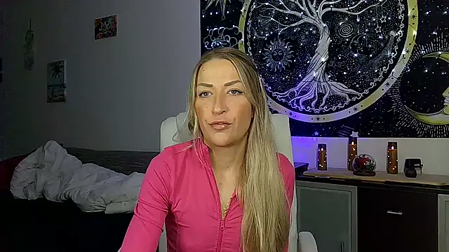 SexxyLiviaa online show from 10-28-25, 12:36