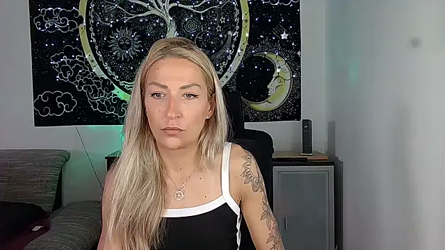 SexxyLiviaa online show from 06-02-26, 03:41