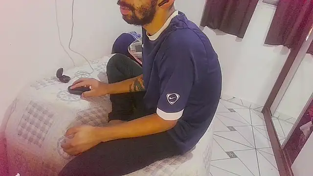 UncutToyBoy23cm online show from 11-09-25, 05:50