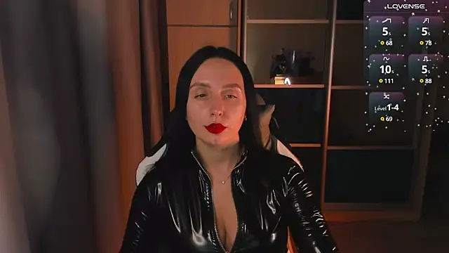 Christy Calypso online show from 02-25-25, 07:03