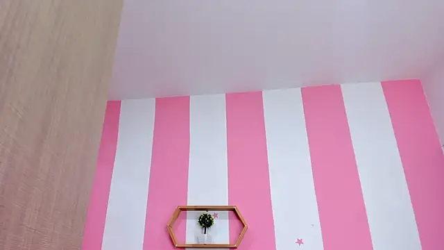 ISABELLA 020 online show from 11-07-25, 01:55