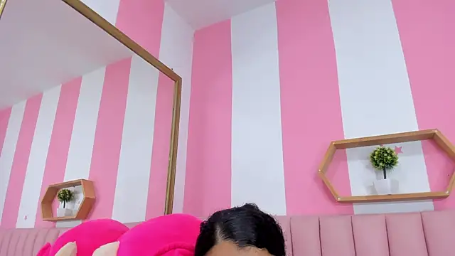 ISABELLA 020 online show from 11-21-25, 01:54