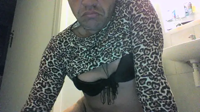 susilover6969x6969 online show from 03-31-26, 08:53