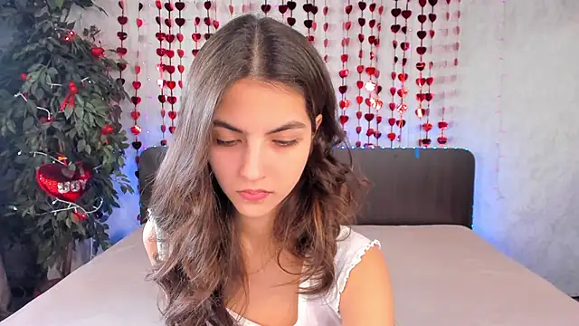 Milana Crystal  online show from 02-14-25, 08:21