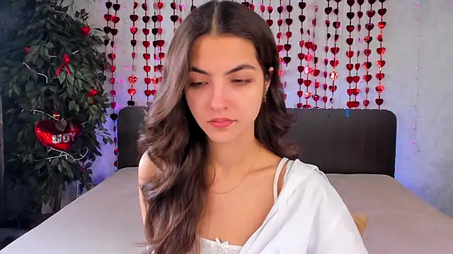 Milana Crystal  online show from 02-20-25, 08:17