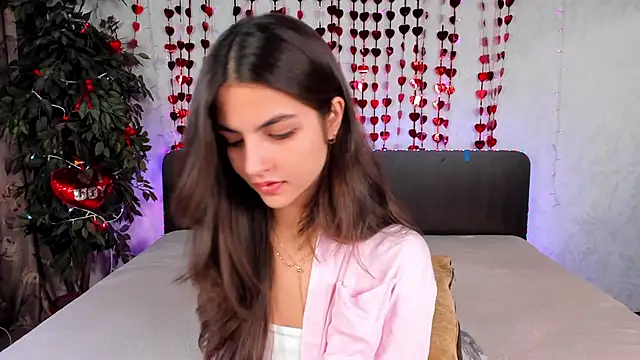 Milana Crystal  online show from 03-03-25, 01:53