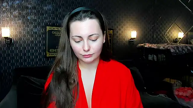 Snapshot of _extraterrestrial_ chatting on 10-14-25, 04:52 extraterrestrial online show from 10-14-25, 04:52