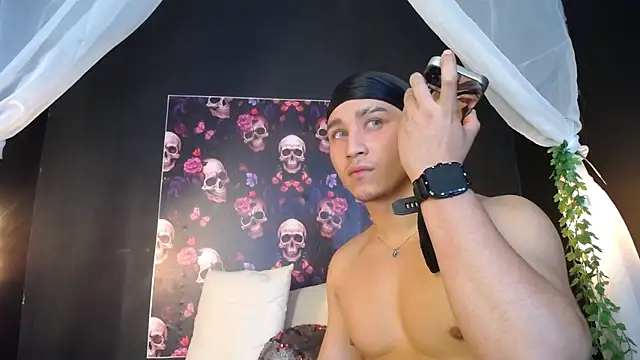 francesco evan online show from 01-10-25, 02:45