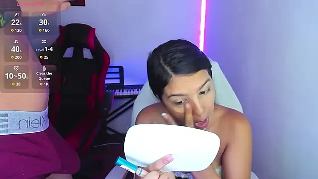 jessi and boy online show from 01-31-26, 07:23