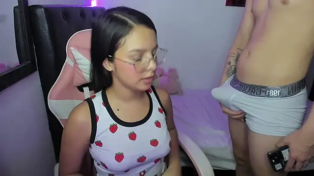 jessi and boy online show from 05-08-26, 07:19