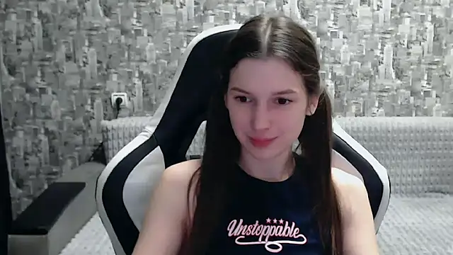 Snapshot of MissMiaCutie chatting on 03-04-25, 06:07 MissMiaCutie online show from 03-04-25, 06:07